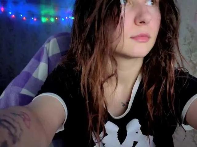 Offline Alisa21-1 on BongaCams