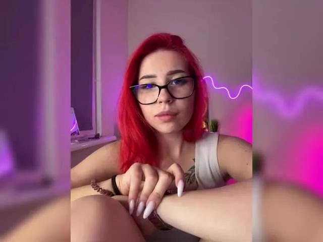 Offline Alismoon66 on BongaCams