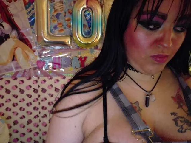 Offline AlizeHentaiMeow on BongaCams