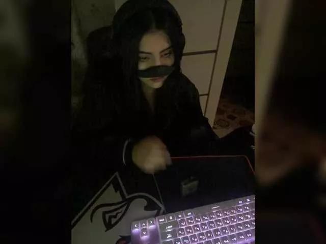 Freechat aloeloea on BongaCams