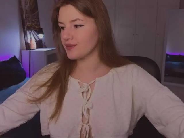 Alwaysfrida — Vibrations turn me on because it's very sensitive and playful. I also like to show striptease and play with myself, and also feel like I can cum with you hehe