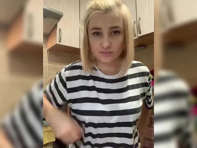 Offline alya555 on BongaCams