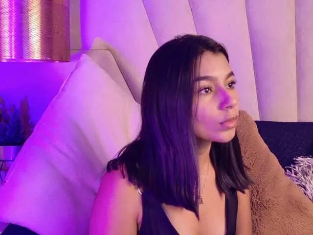 Offline Alyssa-Ray on BongaCams