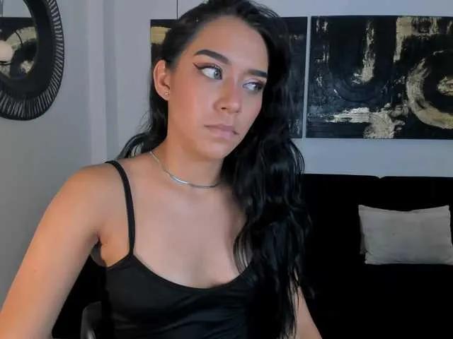 Offline AmaliaCruss on BongaCams