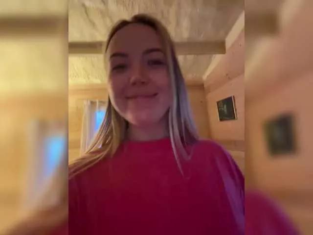 Offline amberbenz on BongaCams