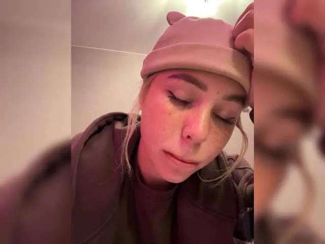 Freechat AmyGlad on BongaCams