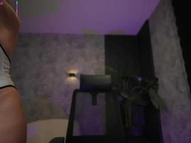 Offline AmyWalker on BongaCams