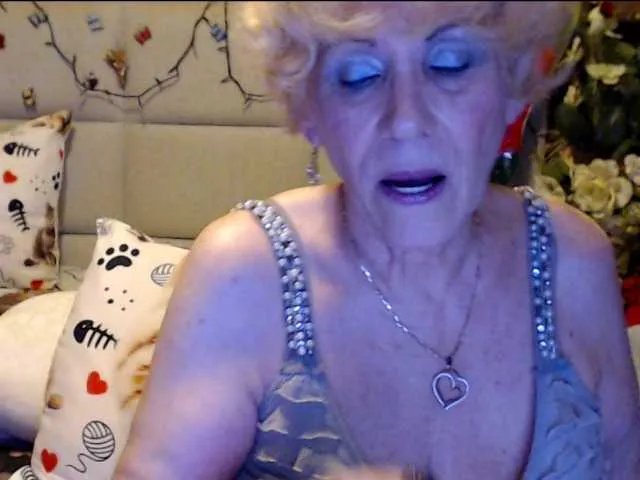 Offline ANGELGRANNY on BongaCams