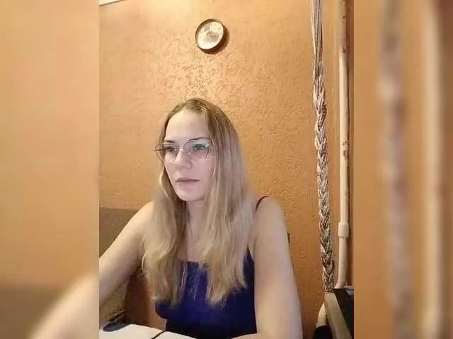 Offline Angelicac on BongaCams
