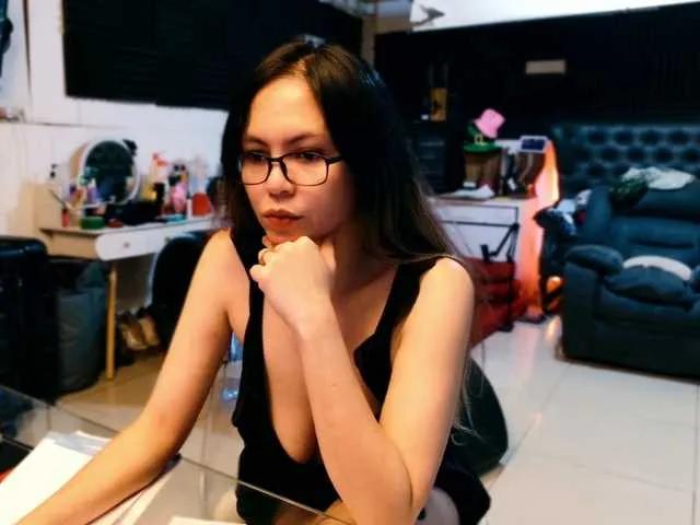 Offline angelinasia on BongaCams