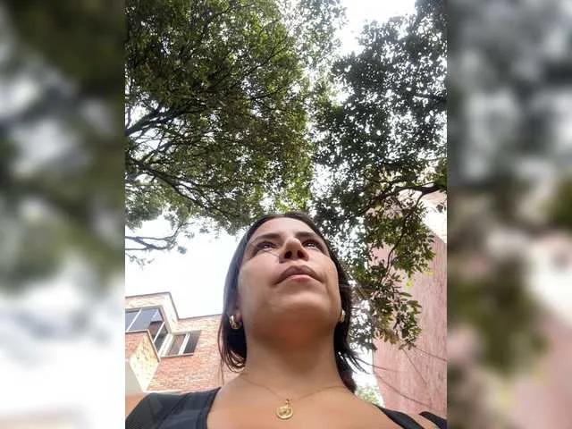 BongaCams APRILHILL is Freechat APRILHILL — I love sociable people with a good sense of humor.