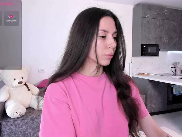 Offline Ashley-Wow on BongaCams