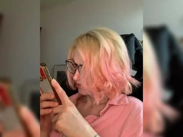 Offline Asya-baby on BongaCams