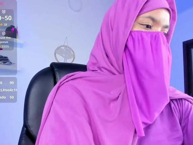 Freechat Aura-cuutee on BongaCams