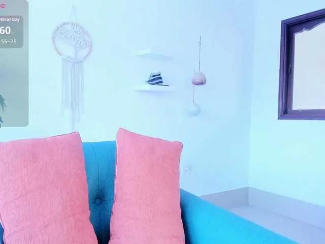 Freechat Aura-cuutee on BongaCams