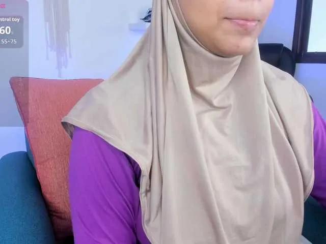 Freechat Aura-cuutee on BongaCams