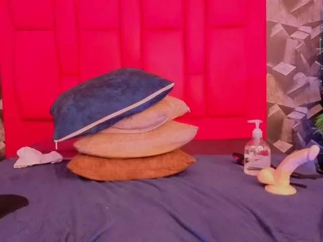 Offline auroreadams on BongaCams