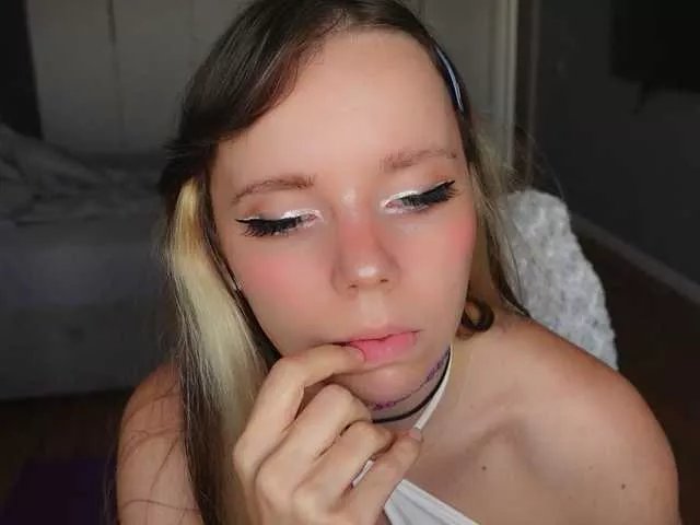 Freechat AyraLust on BongaCams