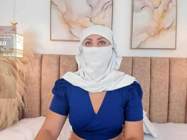 Offline Azzaa0 on BongaCams