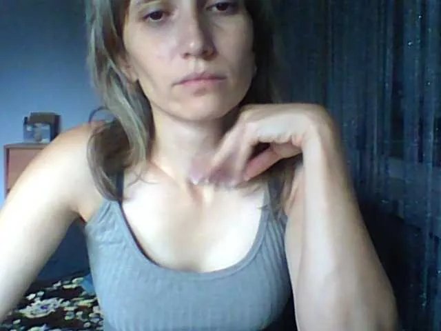 Offline BabyLove4432 on BongaCams