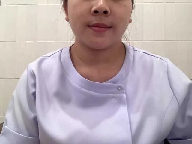 Freechat babyunicorn998 on BongaCams