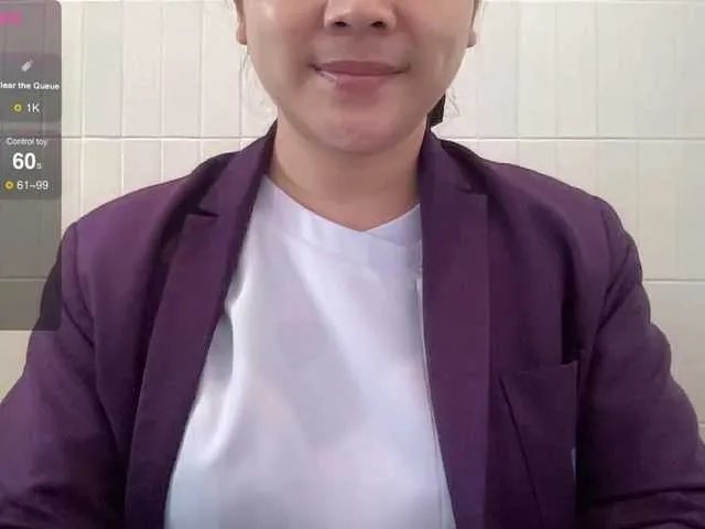 Freechat babyunicorn998 on BongaCams