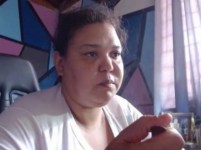 Freechat beautifulchubbyqueen on BongaCams