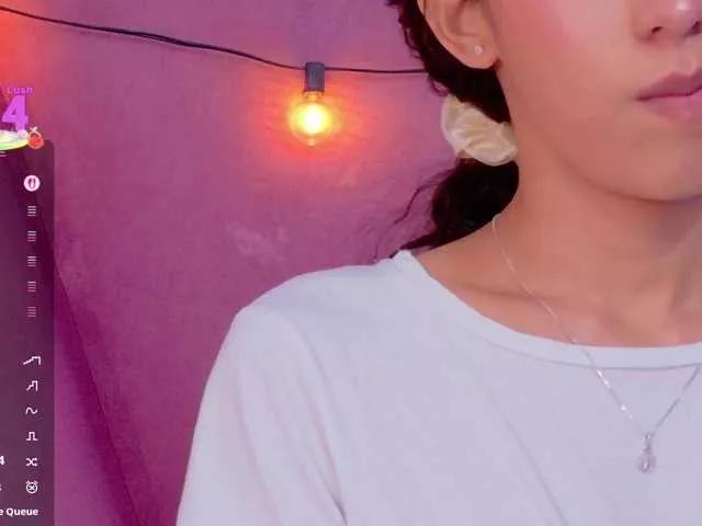 Offline Beautifulskinny18 on BongaCams