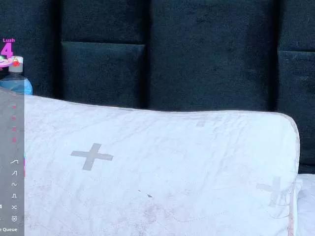 Offline Beautifulskinny18 on BongaCams