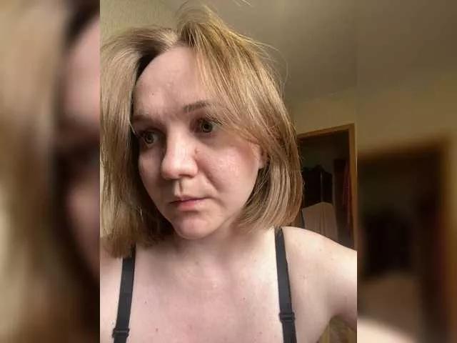 Offline BellaMrr on BongaCams