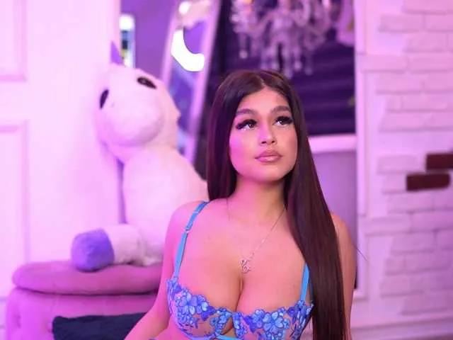 Offline BellaNoirre on BongaCams