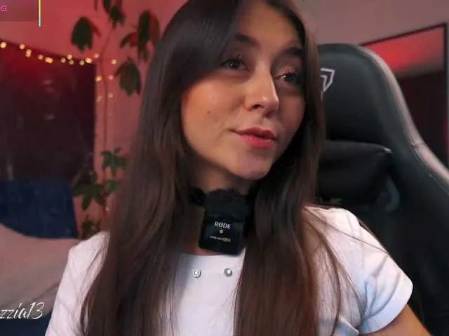 Offline Bellapazzia on BongaCams