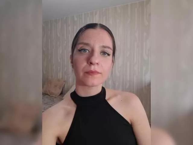 Freechat BellaTasty on BongaCams
