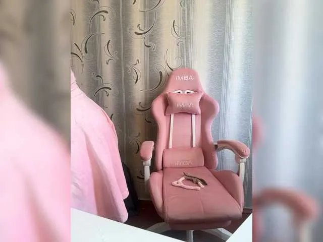 Offline beyoursound on BongaCams