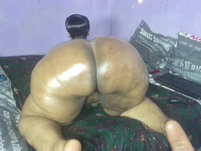 Offline Big-Ass-Wilma on BongaCams