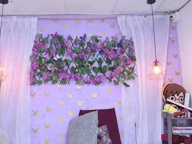 Offline bigboobsrose1 on BongaCams