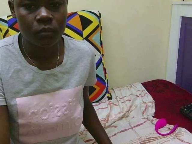 Offline Blackqueeen on BongaCams