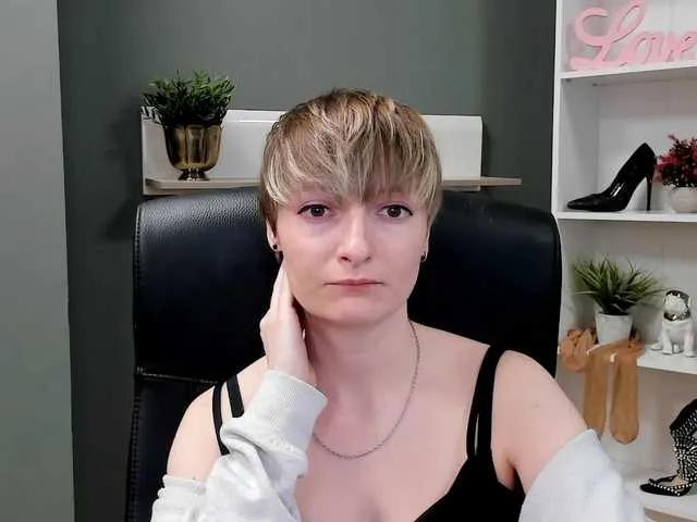 Freechat BlairPlay on BongaCams