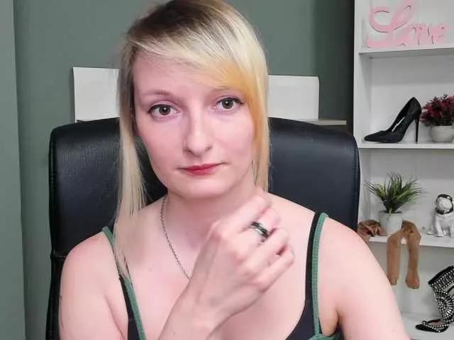 Freechat BlairPlay on BongaCams