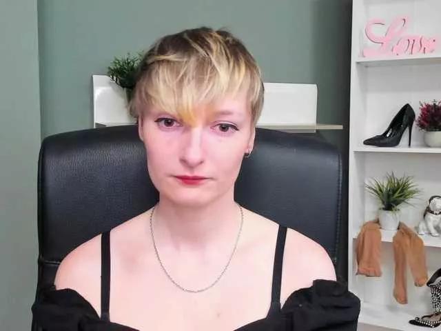 Freechat BlairPlay on BongaCams