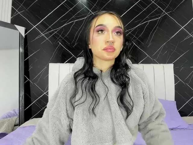 Freechat candy-leila on BongaCams