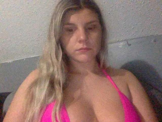 Offline Candycane on BongaCams