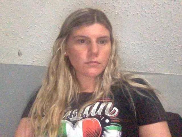 Offline Candycane on BongaCams