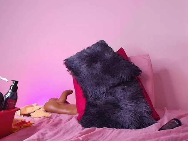 Offline celeste-mrg on BongaCams