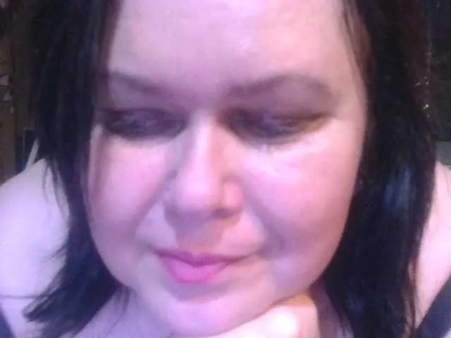 Freechat CharleeKendall on BongaCams