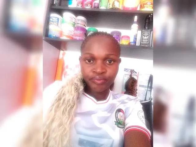 Offline CherizM on BongaCams