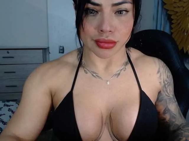 Offline cristalb1 on BongaCams