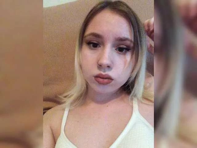 Offline Crystal1-1 on BongaCams