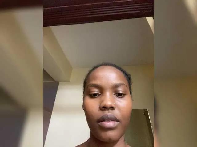 Freechat Curvy-maxy9 on BongaCams