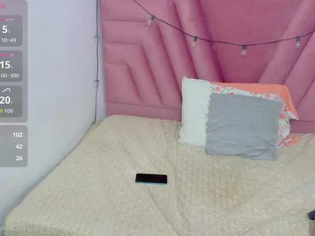 Offline curvybrunnett on BongaCams